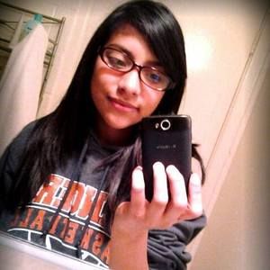 Meet your Posher, Desiree